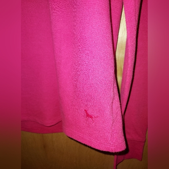 Pink brand top - Picture 4 of 5